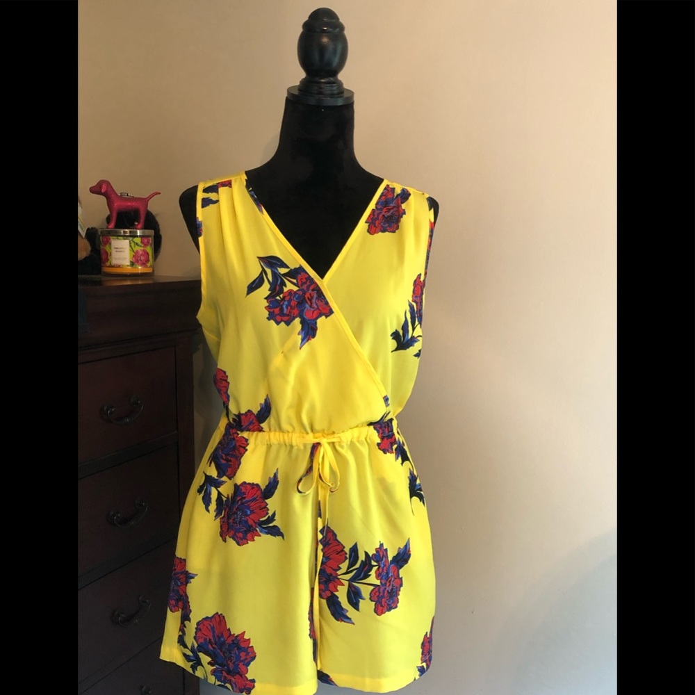Fleur Bleue Super Cute Yellow, Red, & Blue Romper